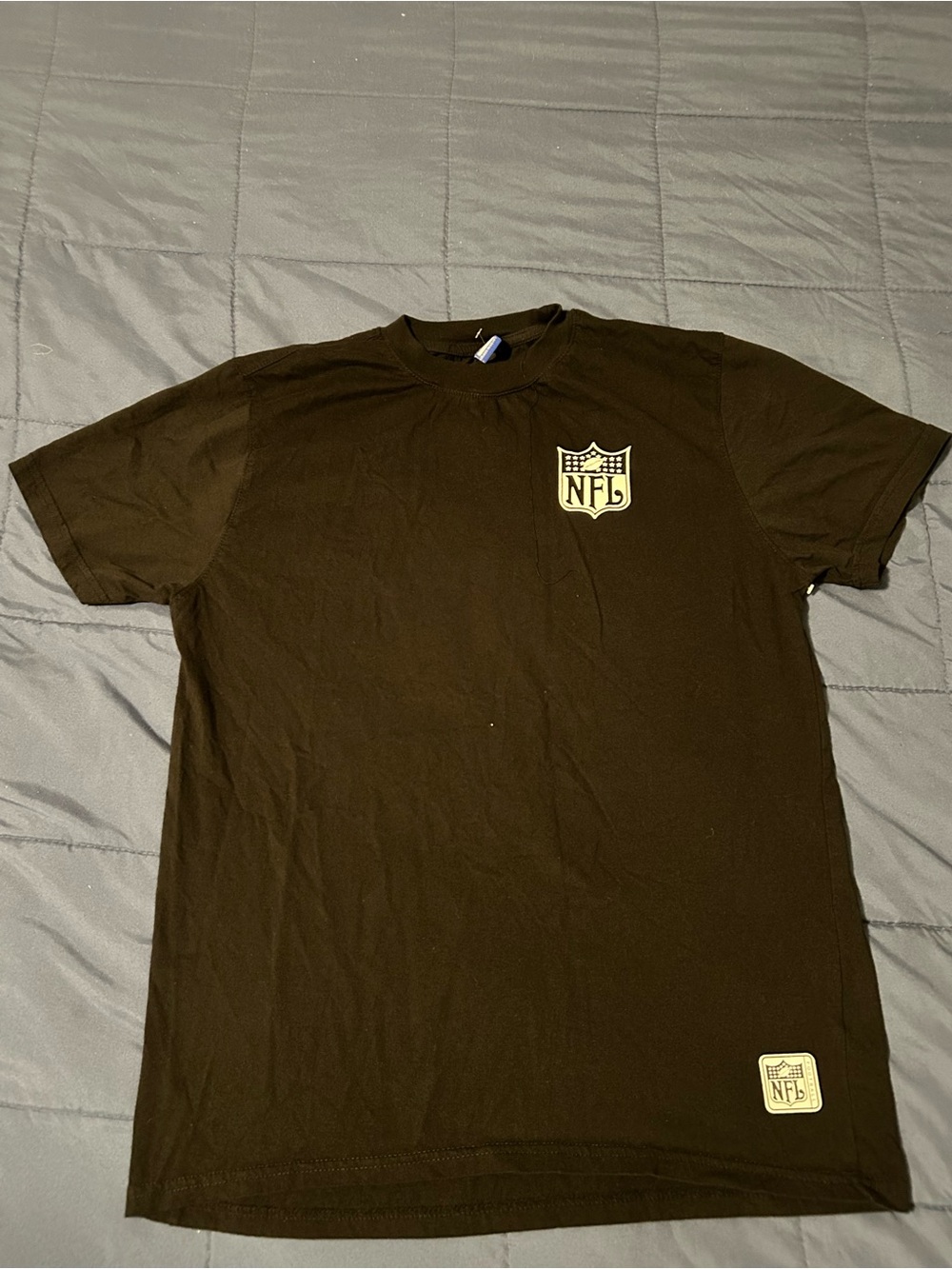 New men’s black NFL T-Shirt size L